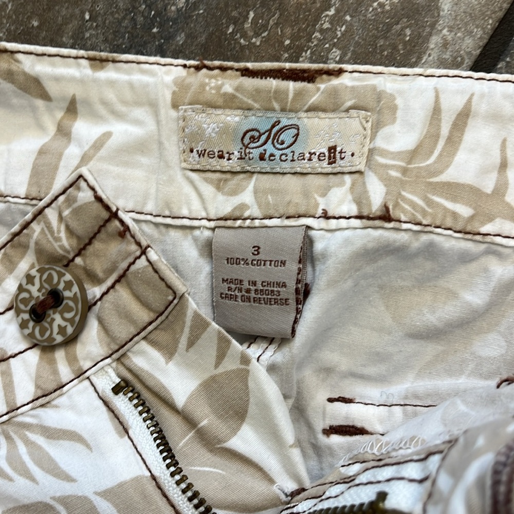 Y2K Floral Neutral Beige Hawaiian Mini Cargo Skirt - Picture 3 of 3